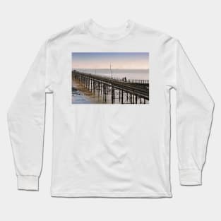 Southend on Sea Pier Beach Essex England Long Sleeve T-Shirt